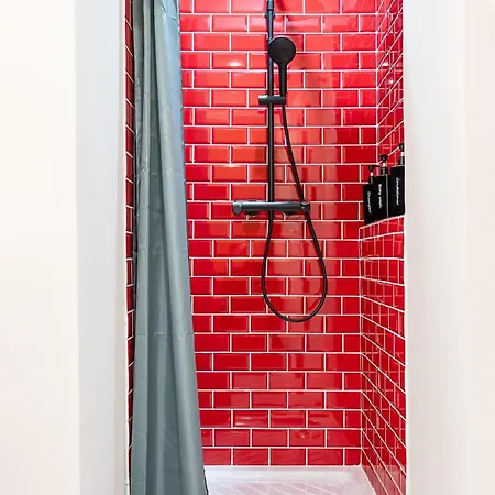 5min To Center - 6 Guests