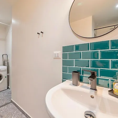 5min To Center - 6 Guests